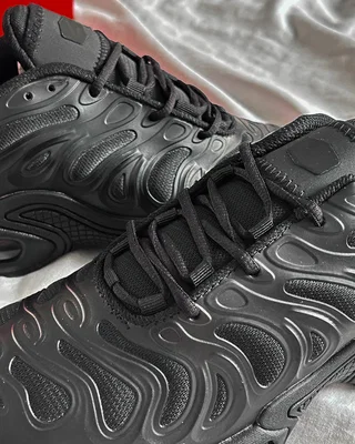 Nike Air Max Plus Drift 'Triple Black Carbon Fiber' HF0785-001 — головне фото товару