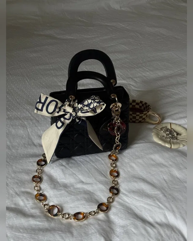 Dior Mini Lady Dior Bag Black Gold 18 х 17 х 8 — головне фото товару