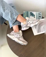 New Balance 9060 grey beige pink — головне фото товару