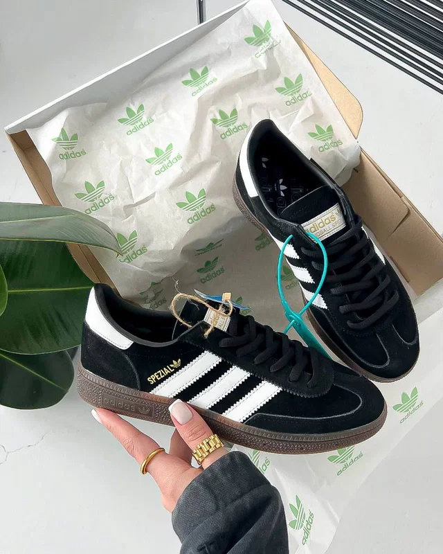Adidas Spezial Black White — головне фото товару