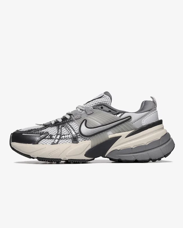 Nike Wmns V2K Run 'Pure Platinum Wolf Grey' — головне фото товару