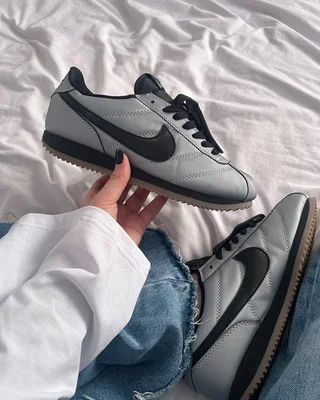 Nike Cortez Leather SE 'Metallic Cool Grey Black' HQ3490-099 — головне фото товару