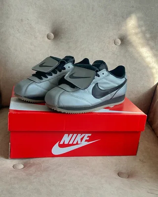 Nike Cortez Leather SE 'Metallic Cool Grey Black' HQ3490-099 — головне фото товару