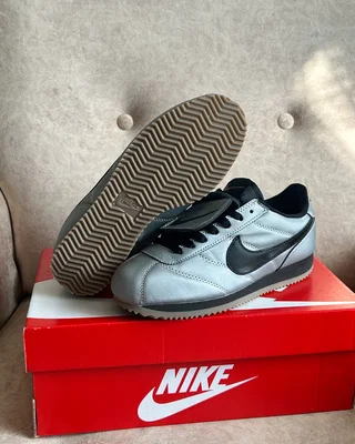 Nike Cortez Leather SE 'Metallic Cool Grey Black' HQ3490-099 — головне фото товару