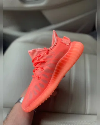Adidas Yeezy оранж — головне фото товару