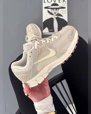 Nike Zoom Vomero 5 Beige — головне фото товару