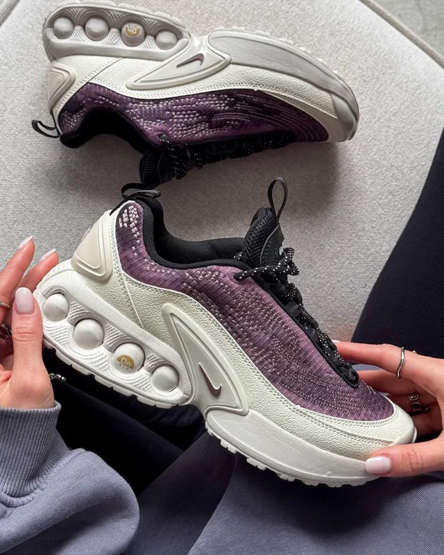 Nike Air Max Dn Violet/Beige — головне фото товару