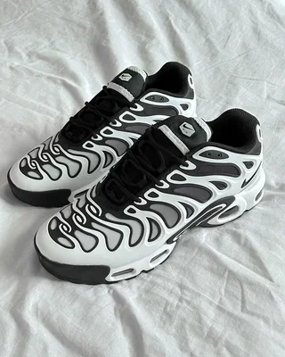 Nike Air Max Plus Drift 'Panda' FV4081-102 — головне фото товару