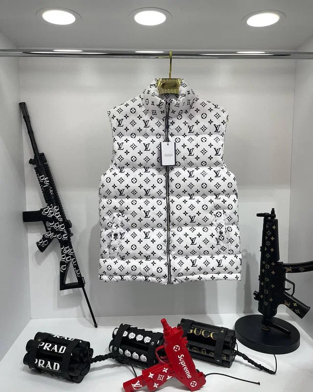 Жилет Louis Vuitton — головне фото товару