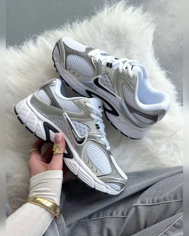 Nike Zoom Vomero 5 RNR White Silver Black — головне фото товару