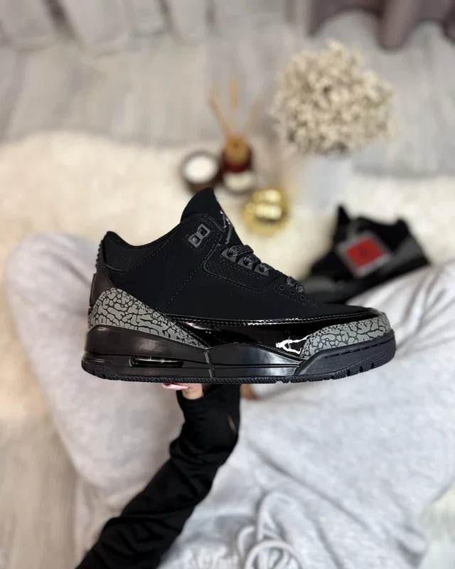 Nike Air Jordan 3 Retro 'Black Cat' 2025 — головне фото товару