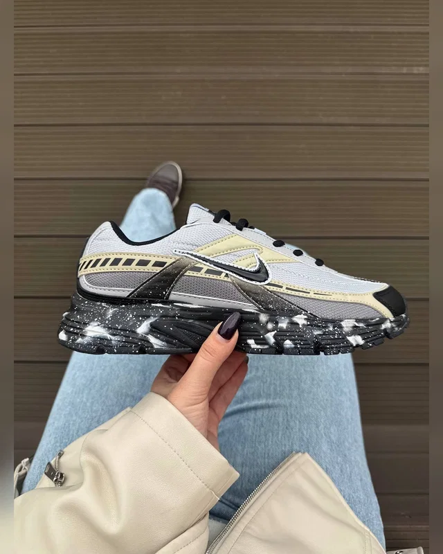 Nike initiator beige black — головне фото товару