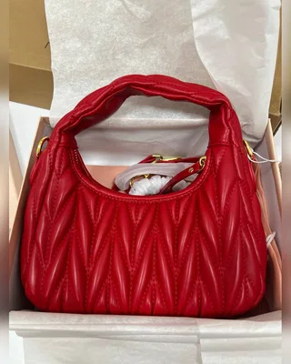 Miu Miu Wander Matelassé Nappa Leather Mini Hobo Bag Red [оригінальна брендована коробка] 21 х 23 х 7 — головне фото товару