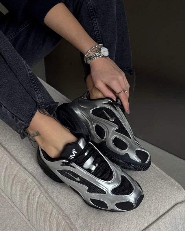 Nike WMNS AIR MAX MUSE BLACK METALLIC SILVER — головне фото товару