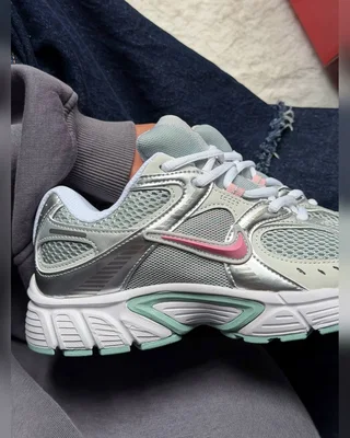 Nike V5 RNR Metallic Silver Pink — головне фото товару