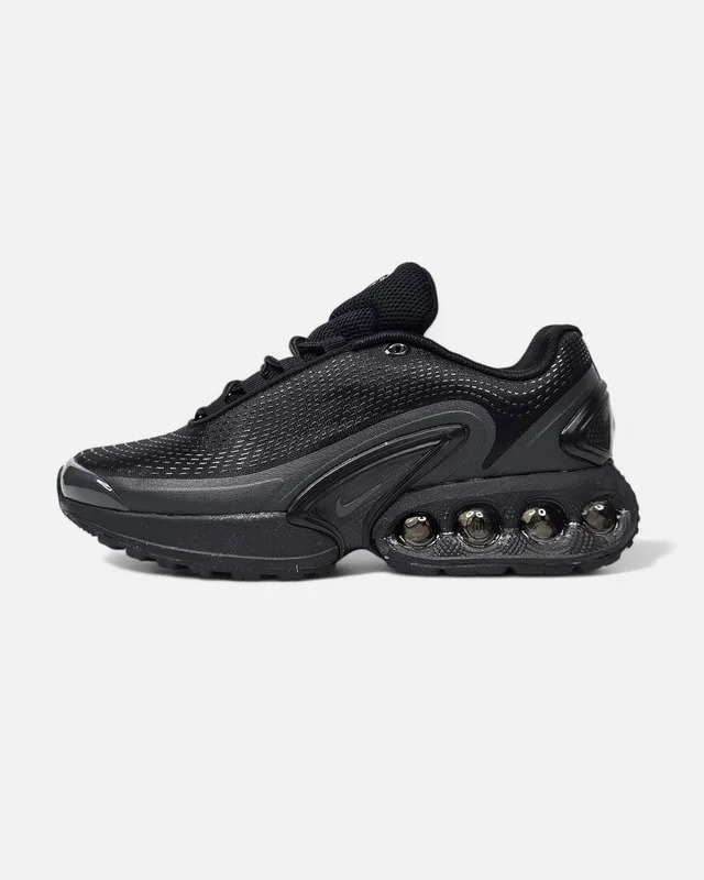Nike Air Max DN • Black • — головне фото товару