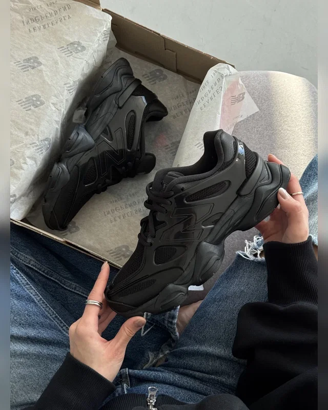 New Balance 9060 Blackout — головне фото товару