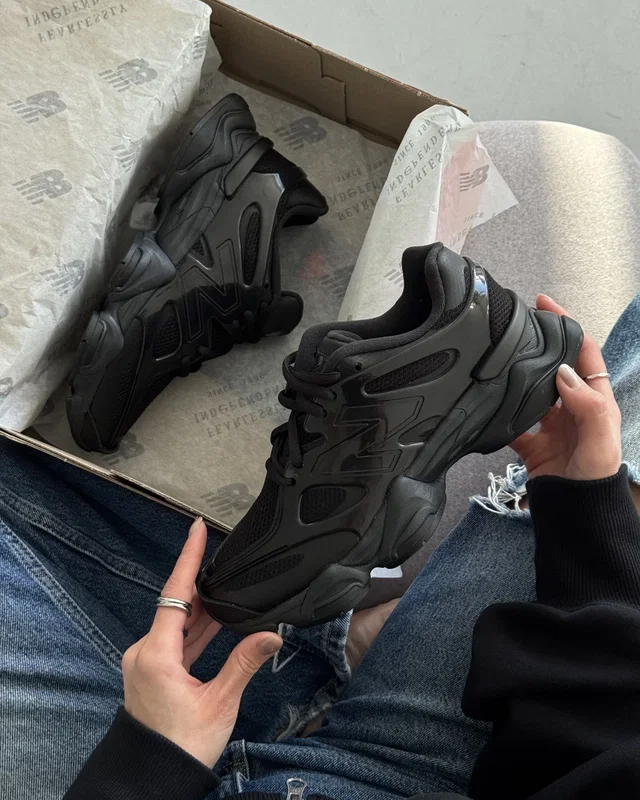 New Balance 9060 Blackout — головне фото товару
