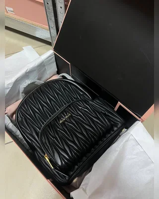Miu Miu Matelassé Nappa Leather Backpack [оригінальна магнітна коробка] 28 x 23 x 13 — головне фото товару