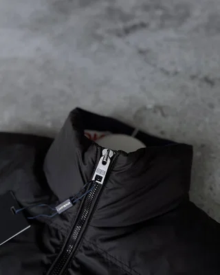 Куртка Tommy Hilfiger — головне фото товару