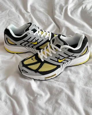 Nike Air Pegasus 2K5 'Opti Yellow Metallic Silver' HQ5718-100 — головне фото товару