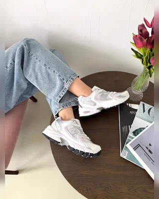 New Balance 530 white pink — головне фото товару