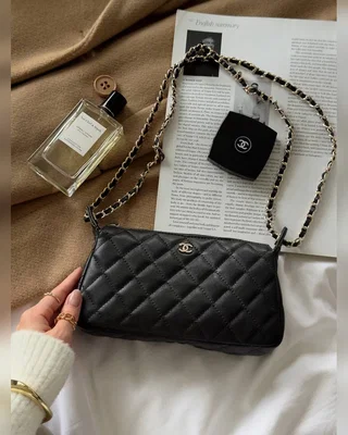 Chanel Mini Boston Chain Shoulder Bag Black Gold — головне фото товару
