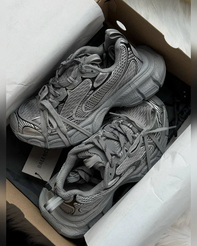 Balenciaga 3XL EXTREME LACE DIRTY GREY 40 — головне фото товару