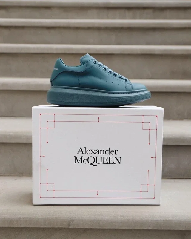 McQueen Moss Matte — головне фото товару
