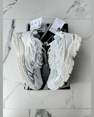 Off White Right Back White — головне фото товару