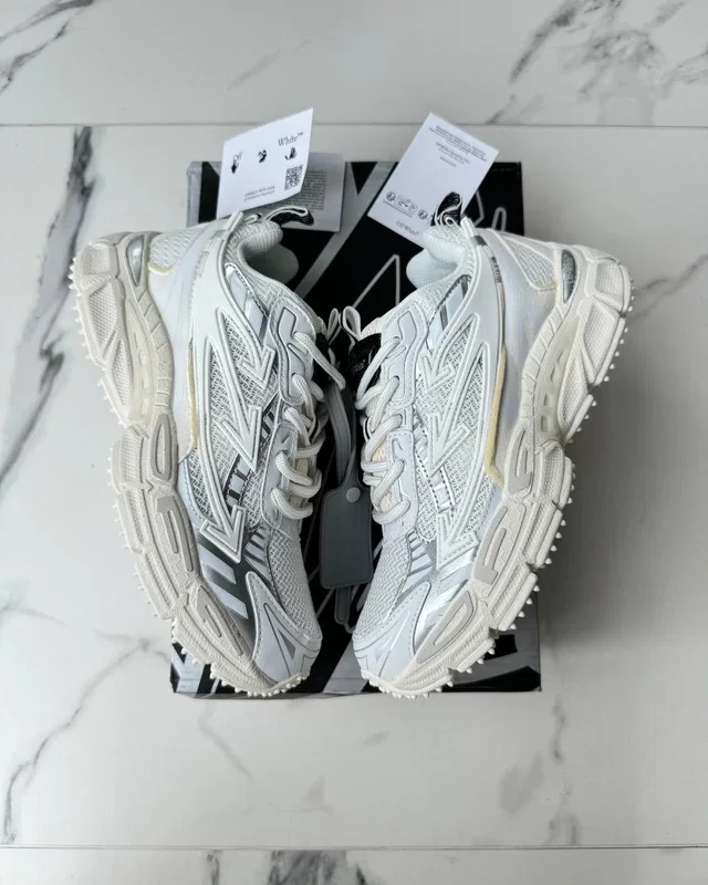 Off White Right Back White — головне фото товару