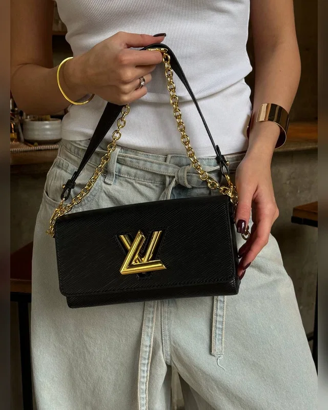 Louis Vuitton Twist West Pochette Black (наша бренд коробка) 24 x 12 x 8 — головне фото товару