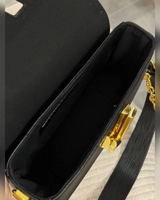 Louis Vuitton Twist West Pochette Black (наша бренд коробка) 24 x 12 x 8 — головне фото товару