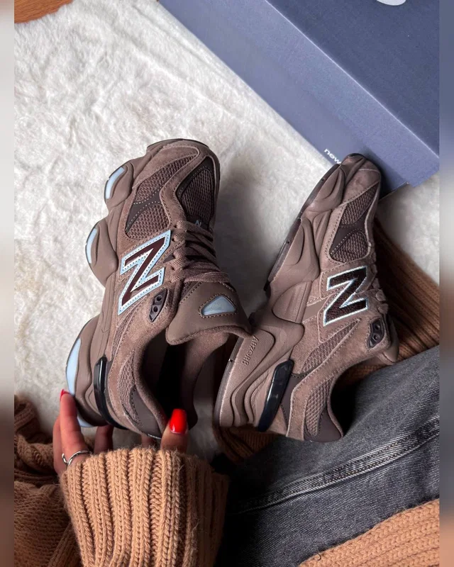 New Balance 9060 Brown Ice — головне фото товару