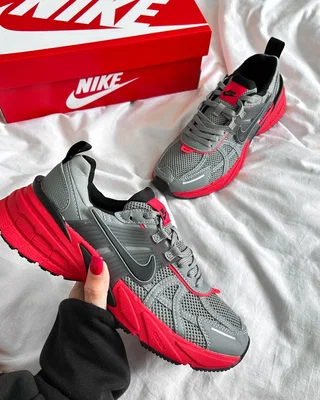 Nike V2K Runtekk "Red Graphite" — головне фото товару