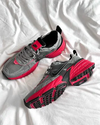 Nike V2K Runtekk "Red Graphite" — головне фото товару