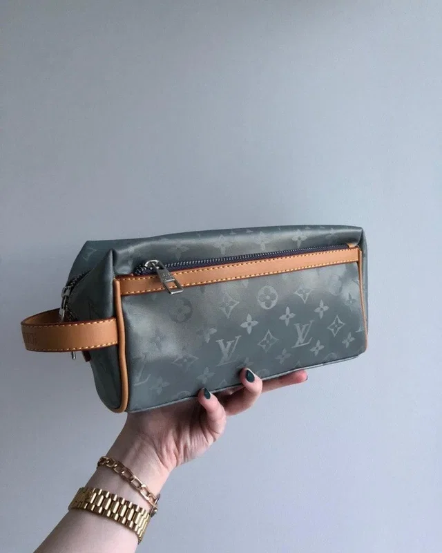 Сумка Louis Vuitton — головне фото товару