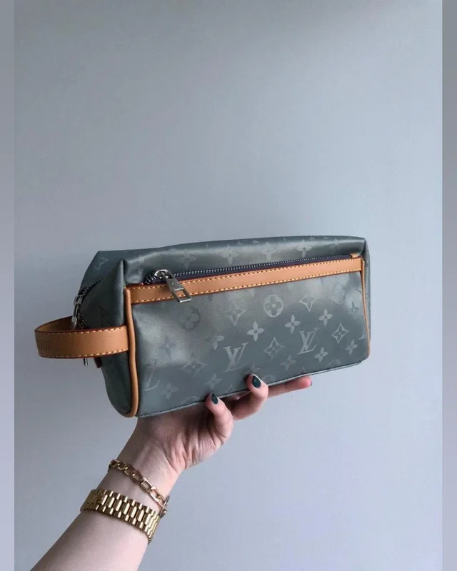 Сумка Louis Vuitton — головне фото товару