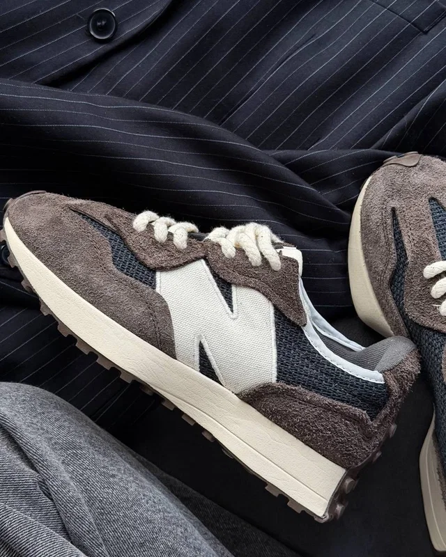 New Balance 327 Brailed Rich Earth Brown — головне фото товару