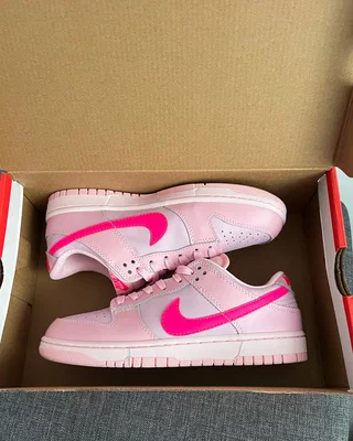 Nike Dunk Low GS Triple Pink — головне фото товару
