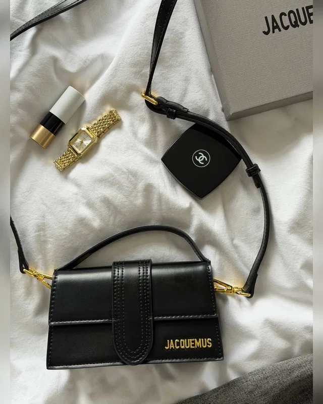 Jacquemus Le Bambino Small Handbag Black Gold 18 х 10 х 5 — головне фото товару