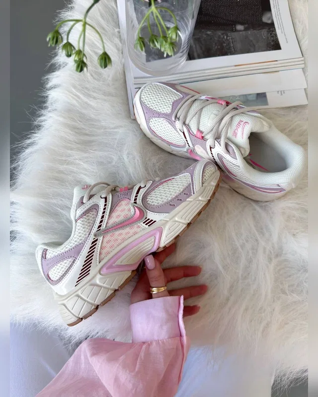 Nike V5 RNR Beige Pink — головне фото товару