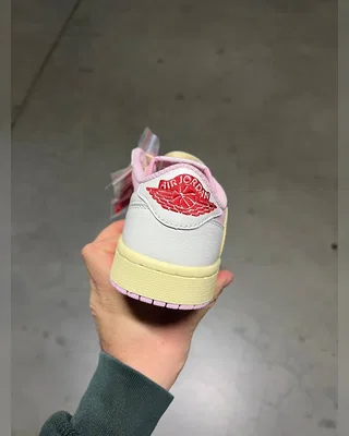 Nike 1 LOW x TRAVIS SCOTT ‘SHY PINK’ — головне фото товару