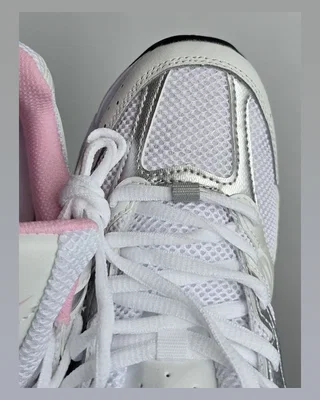New Balance 530 • White Silver Pink • — головне фото товару