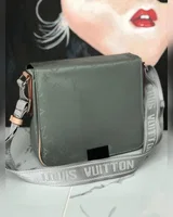 Сумка Louis Vuitton — головне фото товару