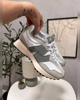 New Balance 327 Grey White — головне фото товару