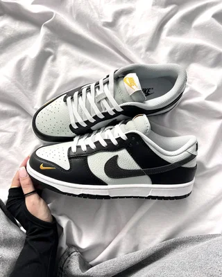 Nike Dunk Low Black Total Orange Mini Swoosh — головне фото товару