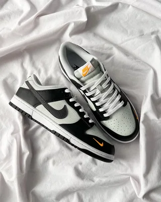 Nike Dunk Low Black Total Orange Mini Swoosh — головне фото товару
