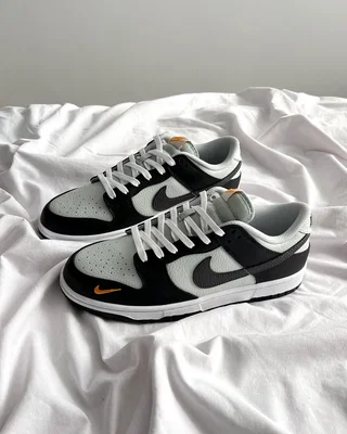 Nike Dunk Low Black Total Orange Mini Swoosh — головне фото товару