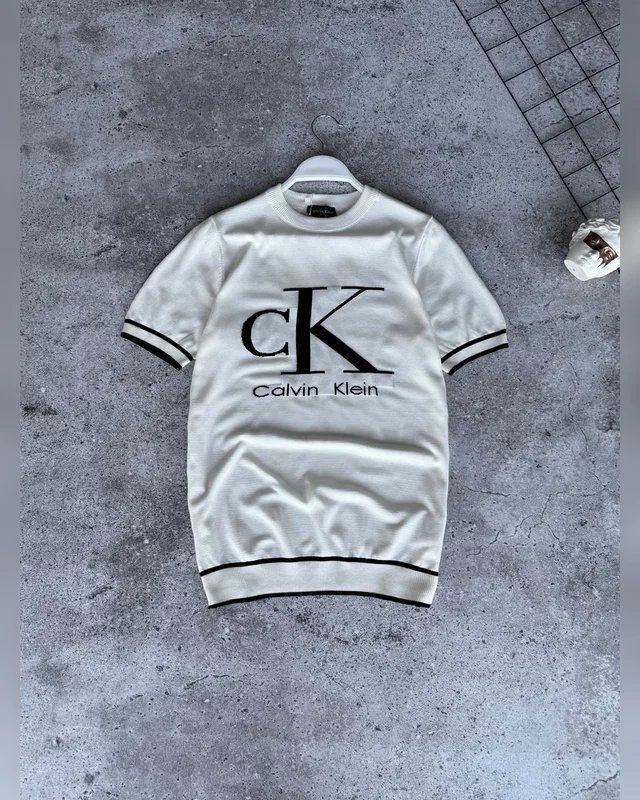 Футболка Calvin Klein — головне фото товару